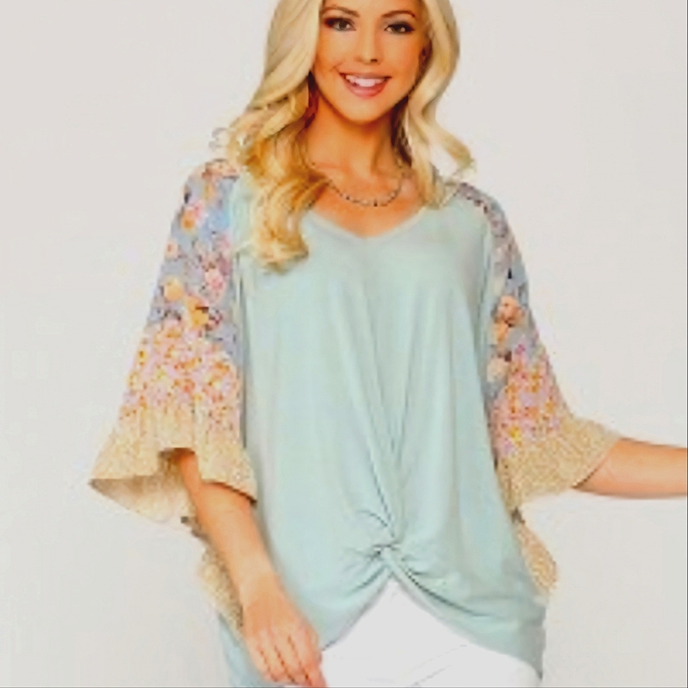 New knotted bottom GiGio mint colored top